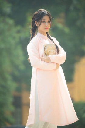 Mã thuê B6: Fullset áo Ngũ thân tay chẽn sa hàn hồng nhạt lót trắng (unisex)