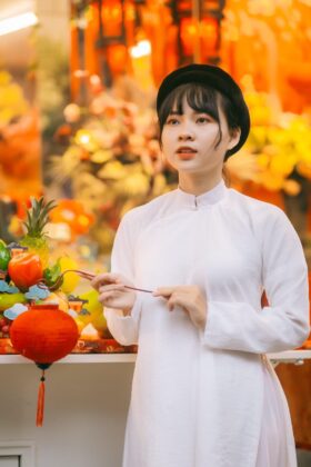 Mã thuê B8: Fullset áo Ngũ thân tay chẽn tơ sống màu trắng lót trắng (unisex)