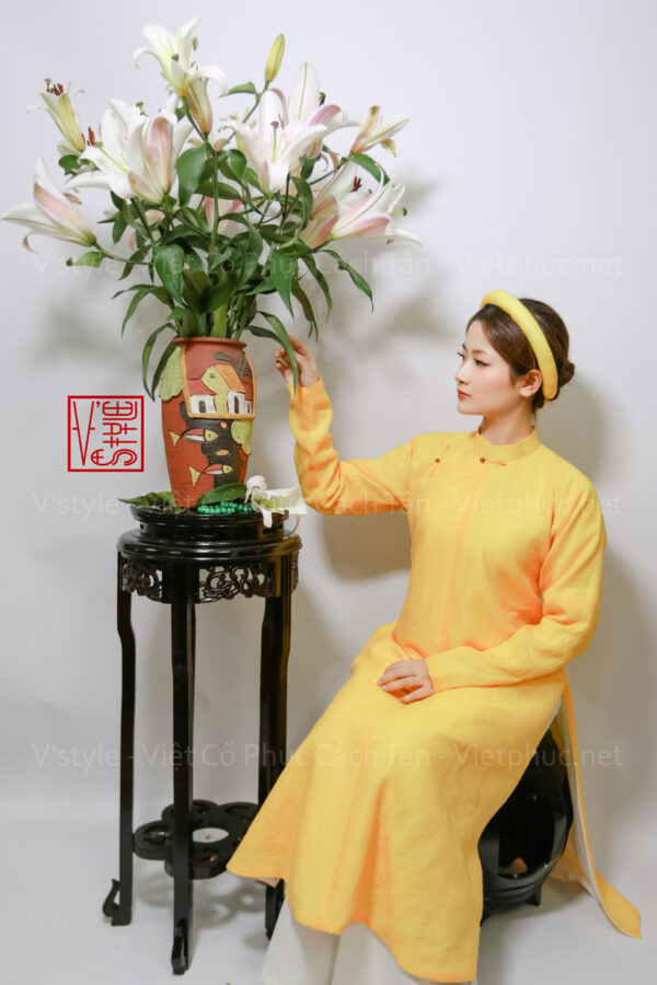 Thuê áo nhật bình áo ngũ thân Vstyle B44