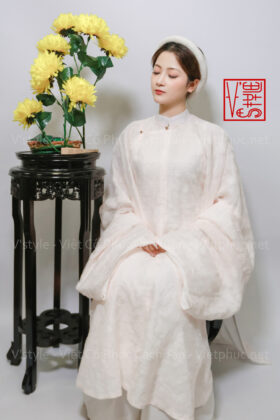 Thuê việt phục áo tấc hoa nhí màu be vstyle