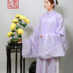 Mã thuê A49 Áo Tấc hoa nhí tím nhạt cho nam hoặc nữ, thuê việt phục, thue áo tấc, thuê nhật bình