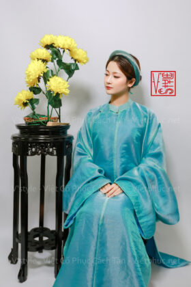 A56: Áo tấc nhũ xanh sky lót xanh aqua, thuê việt phục thuê áo tấc Vstyle