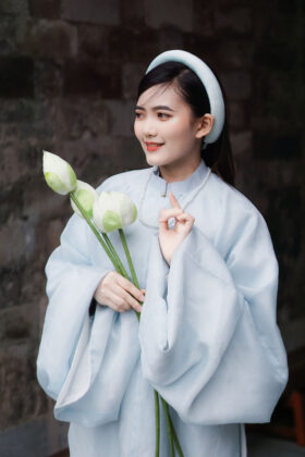 Mã thuê A93: Fullset áo Tấc sa hàn xanh trời nhạt lót trắng (unisex)