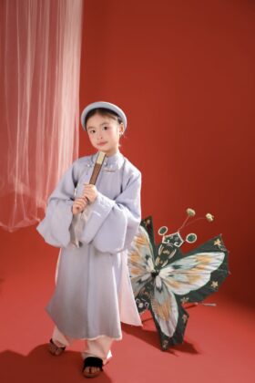 Mã thuê E3: Áo Tấc tơ xước xanh trời cho trẻ em (unisex)