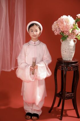 Mã thuê E4: Áo Tấc xước kim hồng cho trẻ em (unisex)