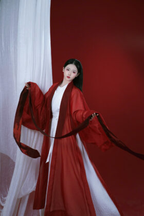 Mã thuê C50: Fullset áo giao lĩnh trắng, thường trắng, khoác đối khâm vân mây đỏ (Unisex)