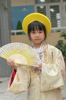 Mã thuê NBE10: Nhật Bình Trẻ Em Thỏ Ngọc màu vàng kèm thường cho bé gái