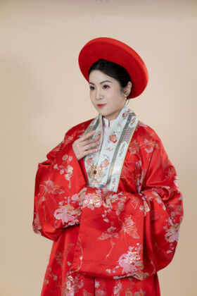 Mã thuê NB35: Fullset Nhật Bình Hồ Điệp đỏ kèm thường (váy quây) cho nữ