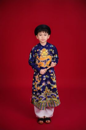 Mã thuê E19: Áo Tay chẽn Trẻ em Mãng Lan màu xanh đậm - bé trai