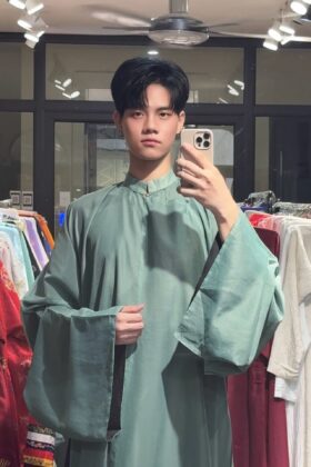 Mã thuê A65: Fullset Áo Tấc tơ xanh trà lót đen (unisex)